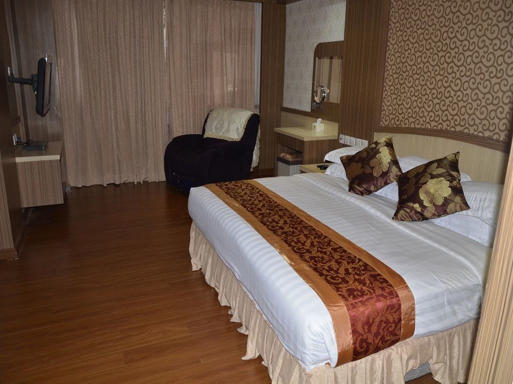 Formosa Hotel Batam Exterior foto